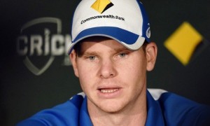 Steven Smith offers spin advice to Yasir Shah