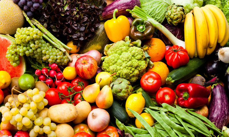 Eating 10 portions of fruits and vegetables a day reduces cancer risk