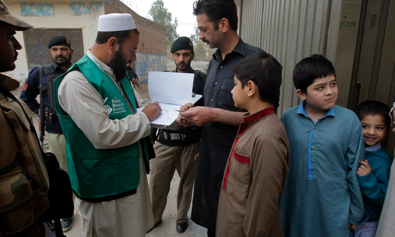Early census results: Pakistan&acirc;&euro;&trade;s population tops 207 million