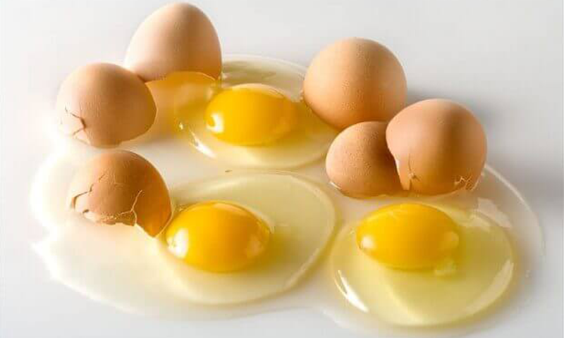 Miracle of egg for oily skin