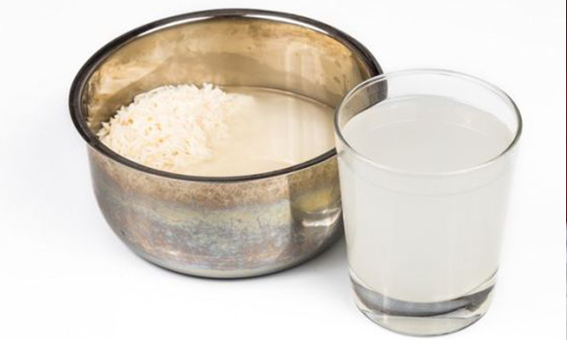 Achieve fair and glowing skin with the help of rice water