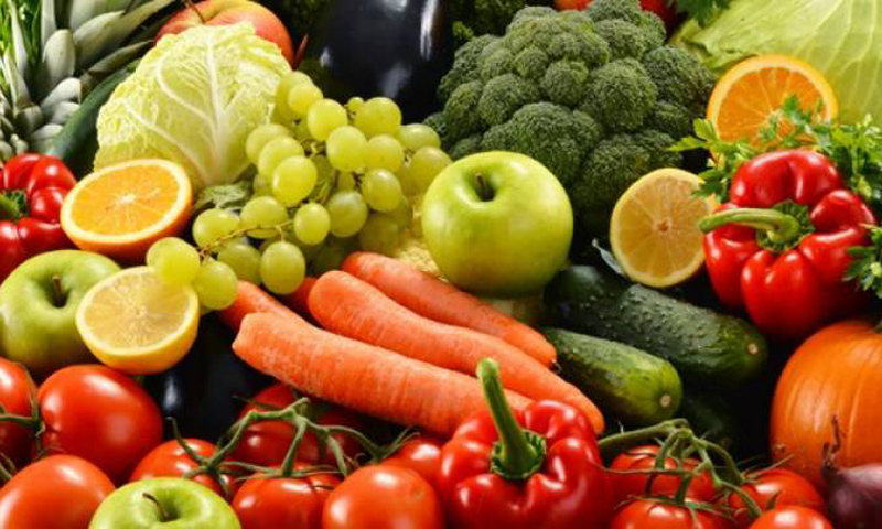 Eating fruits, vegetables secret to looking good: Study
