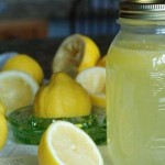 Lemon water help to release joint pain, combats infection