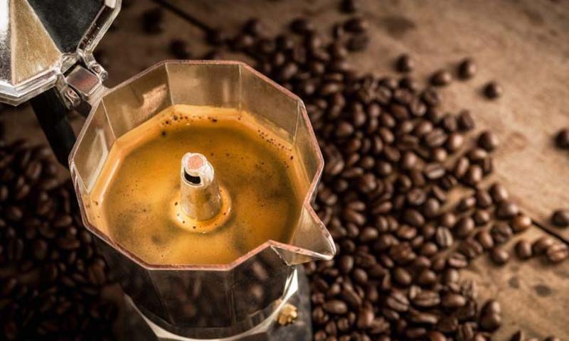 Drinking daily coffee can help you live longer