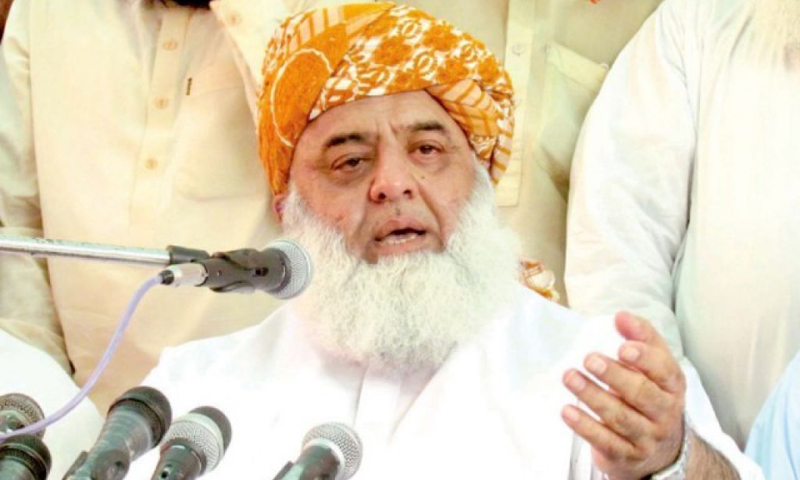 JUI-F Chief commends Nawaz for accepting court's verdict