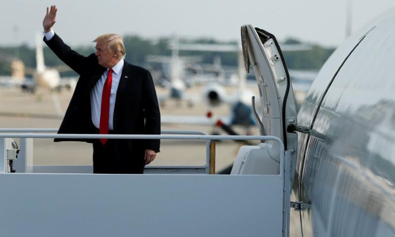 Trump talks pardons amid probes of Russia role in Us election