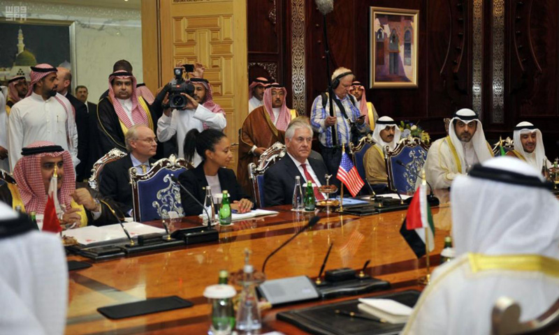 Top U.S. diplomat ends Gulf crisis talks with no word of result