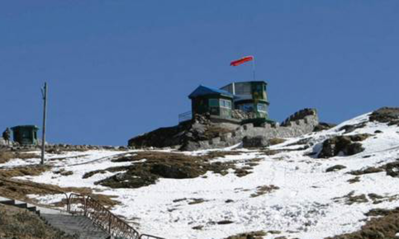 Chinese border troops continuing patrolling, defending Doklam