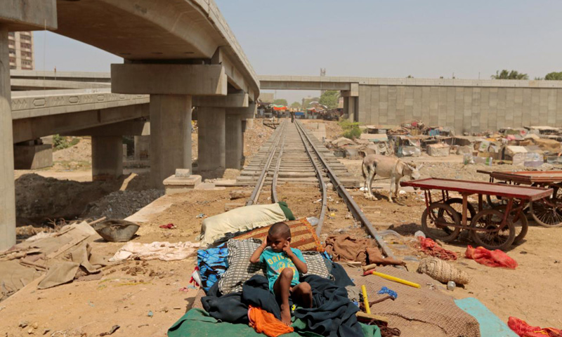 Karachi rail revival faces shanty town delay