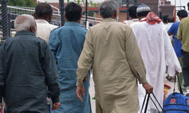 India releases 7 Pakistani prisoners