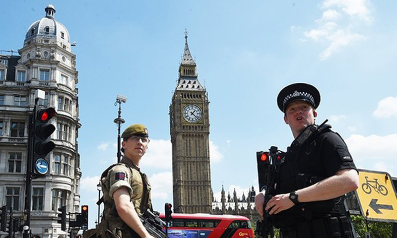 Soldiers among four neo-Nazi terror suspects arrested in UK
