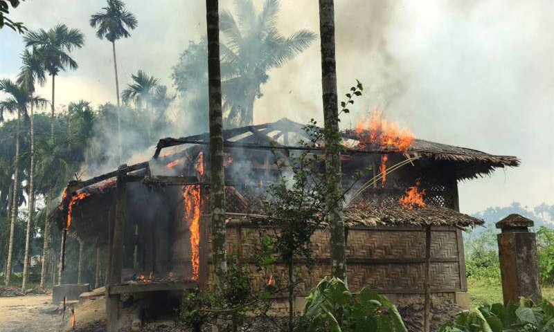 Myanmar: Military burns over 60 villages of Rohingya Muslims