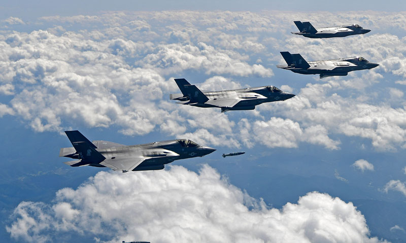 US warplanes fly off N. Korea coast in new show of force
