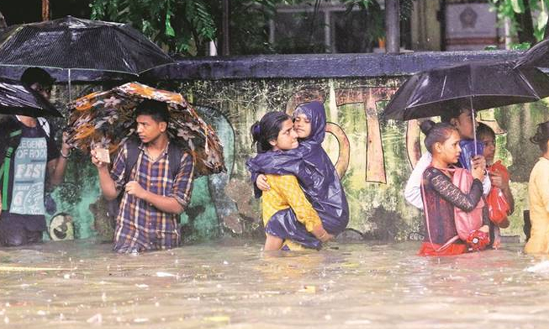 With no government help, Mumbai flood victims are on their own