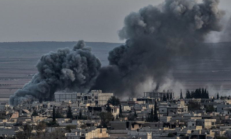 Russian, US-led strikes kill 39 civilians in Syria's Deir Ezzor: monitor