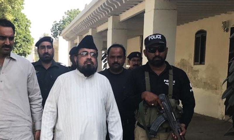 Police arrest Mufti Qavi over claims in Qandeel's murder