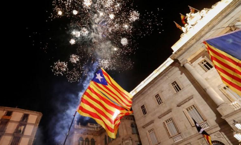Spain sacks Catalan government after independence declaration