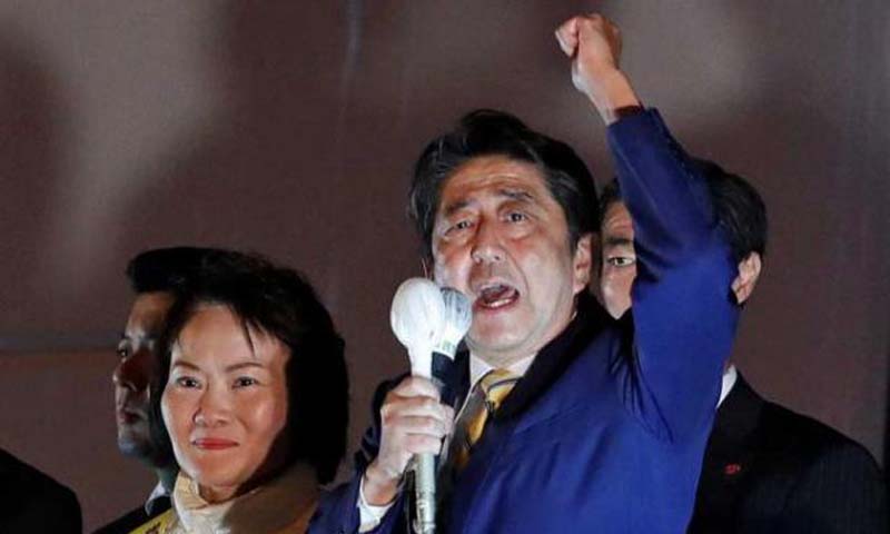 Abe sweeps to big win in Japan vote