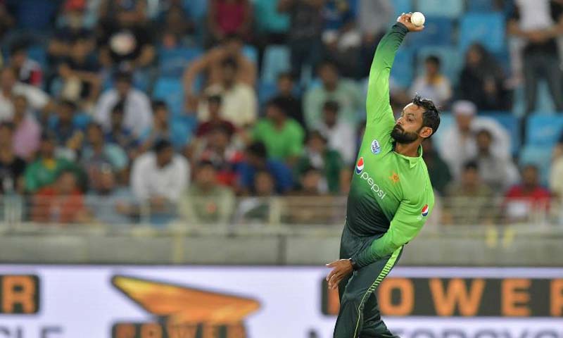 Pakistan's Hafeez reported for suspect bowling action