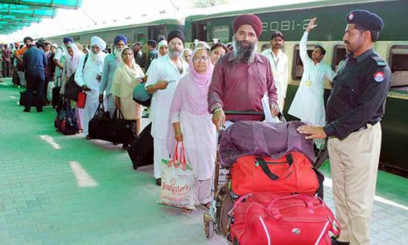 Over 2,600 Indian Sikh yatrees reach Lahore