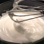 7 home remedies to moisturize your hair