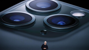 Apple&rsquo;s new iPhones shift smartphone camera battleground to AI