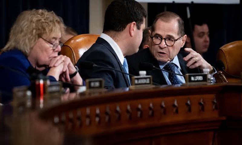 US lawmakers clash over impeachment charges against Trump