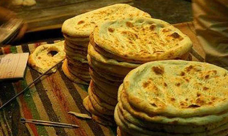 Bread sells for Rs60 as Naanbais&rsquo; strike in KP enters second day
