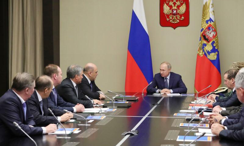 Putin speeds up Russian political shake-up, details new power center