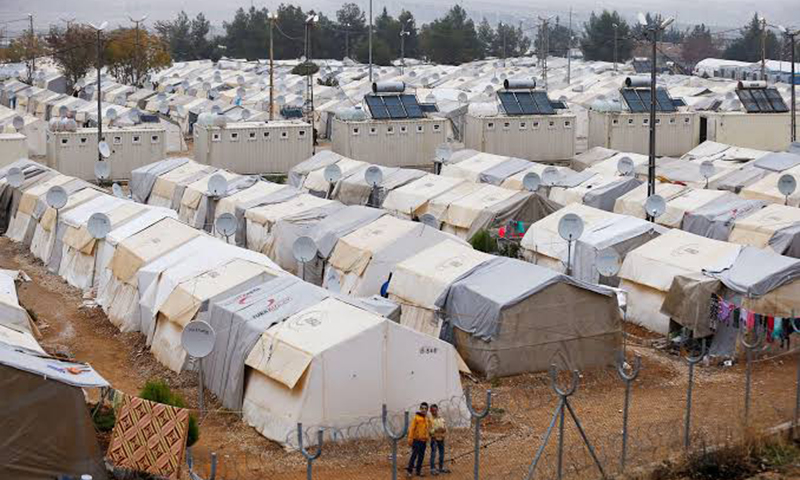 Erdogan says up to 250,000 Syrians flee toward Turkey as crisis worsens