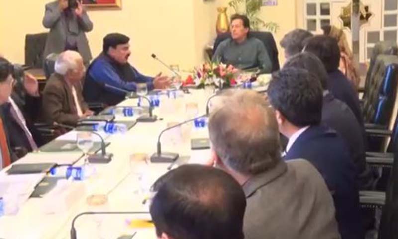 PM underscores the need to restructure Pakistan Railways