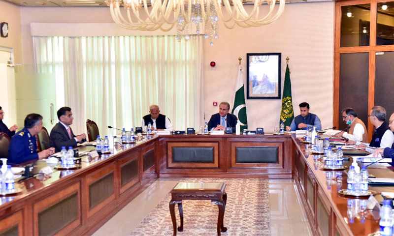Bringing back Pakistanis from abroad govt's priority: FM Qureshi