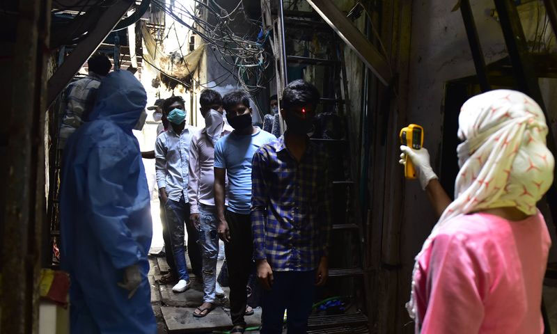 India extends lockdown to May 3 as coronavirus cases cross 10,000