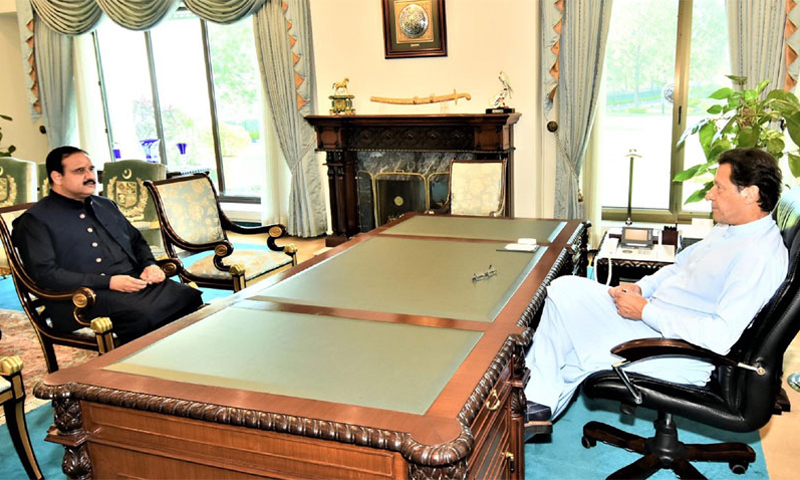 PM Imran, Punjab CM discuss coronavirus situation in province