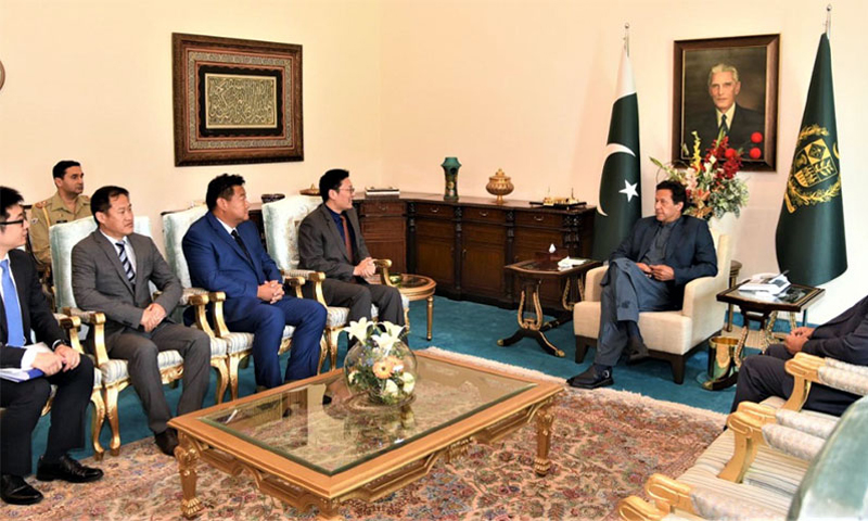 China to support Pakistan in fight against coronvirus pandemic