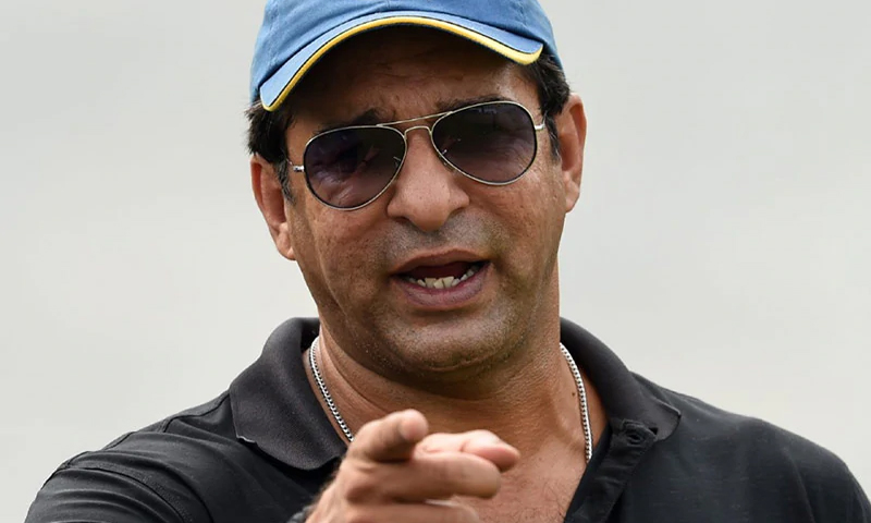 'Moustache or no moustache?' Waseem Akram seeks fans' opinion