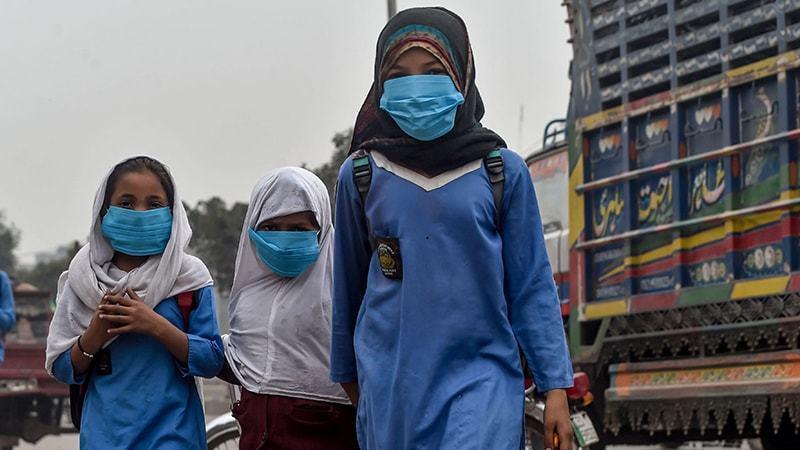 Sindh govt decides not to close schools for winter vacations