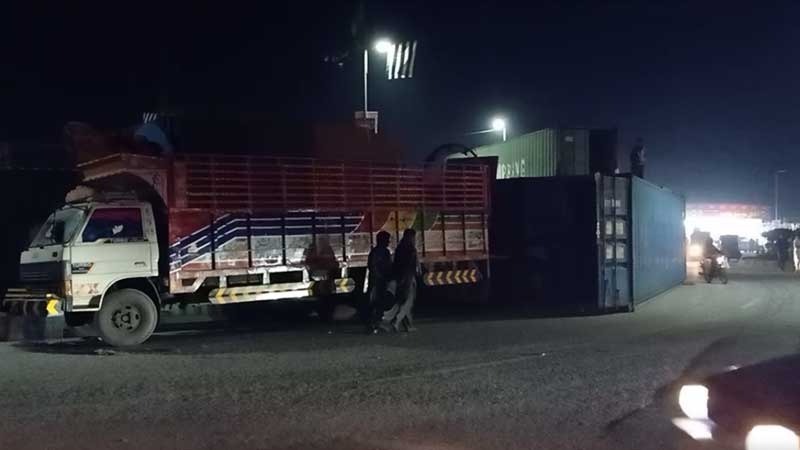 Govt seals Multan's Qilla Kohna Qasim Bagh as PDM gears up preparations for rally