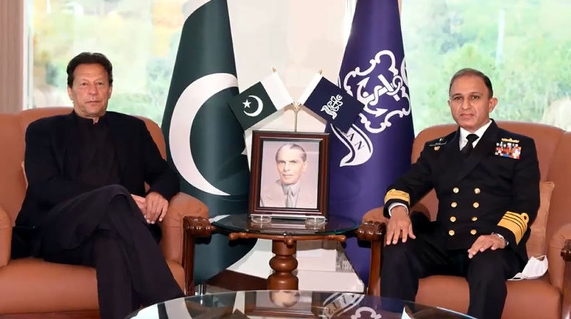PM Imran commends Pakistan Navy's efforts for defence of maritime frontiers