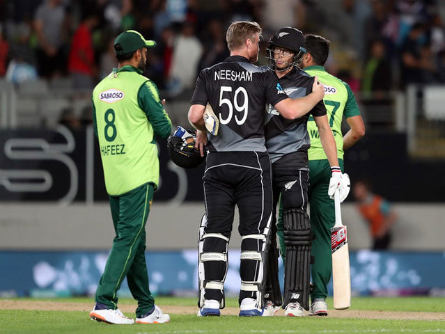 New Zealand beat Pakistan by five wickets in first T20I