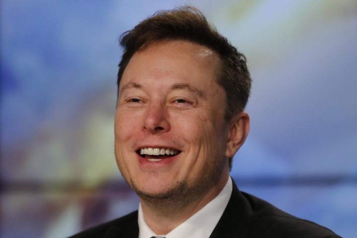 Elon Musk overtakes Amazon's Bezos to become world's richest person
