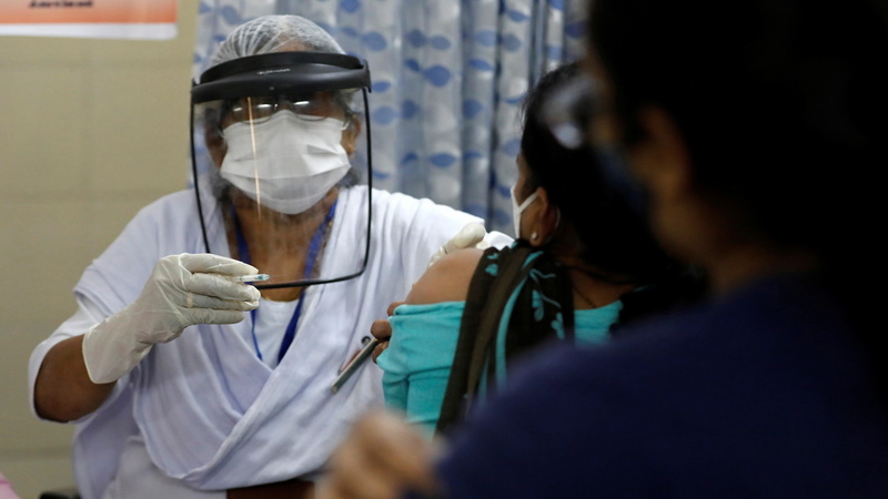 India's COVID-19 vaccination drive hits bump due to app glitch