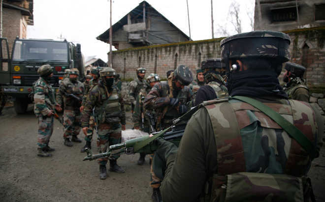 Indian troops martyr four Kashmiri youth in Shopian
