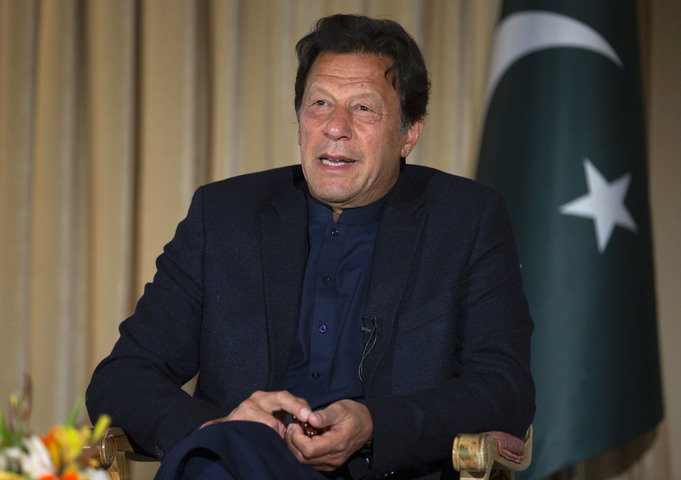 PM Imran recovers from COVID-19