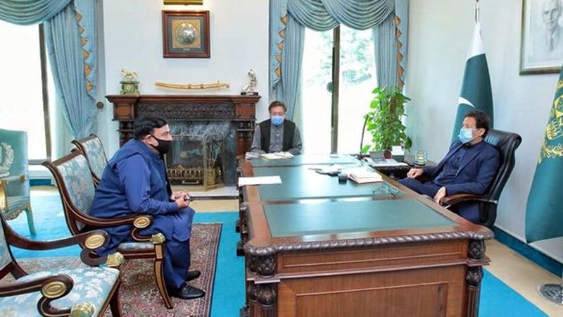 Interior Minister calls on PM in Islamabad