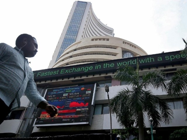 Indian shares sink on record surge in daily COVID-19 cases