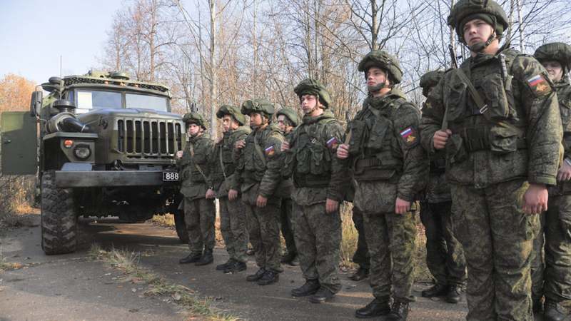 Russia orders troops back to base after buildup near Ukraine