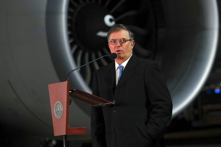 Mexican minister visits Russia, vying to bring vaccine production home