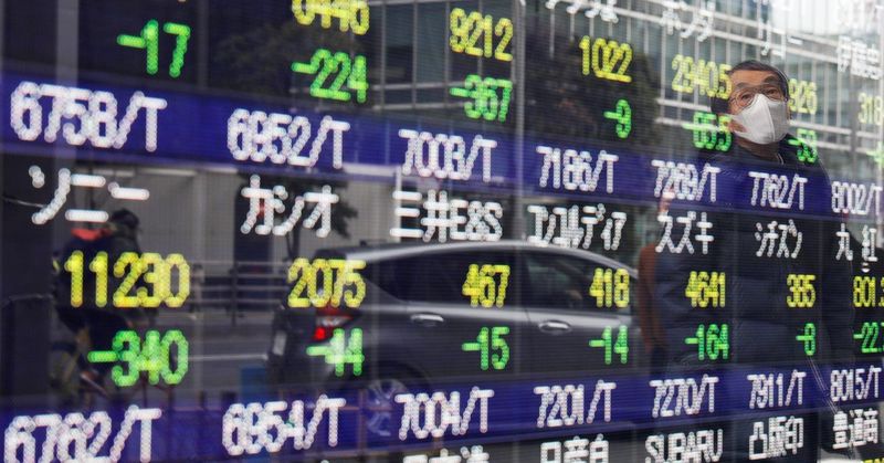 Asian shares near 6-week highs, eyes on Fed, U.S. GDP