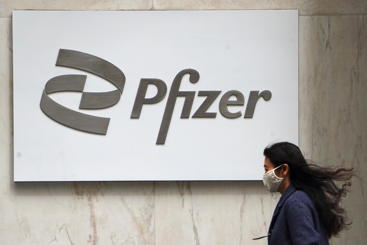 Exclusive: Pfizer begins exporting U.S.-made COVID-19 vaccine to Mexico